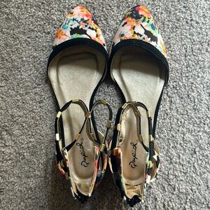 Qupid Swift Floral D’orsay Flat Studded Cross Ankle Zipper Back Shoes 6